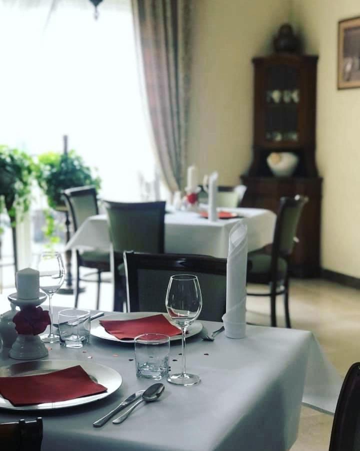 Hotel Mateo Stopnica Esterno foto